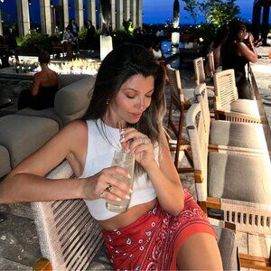 Meet your Posher, Sasha